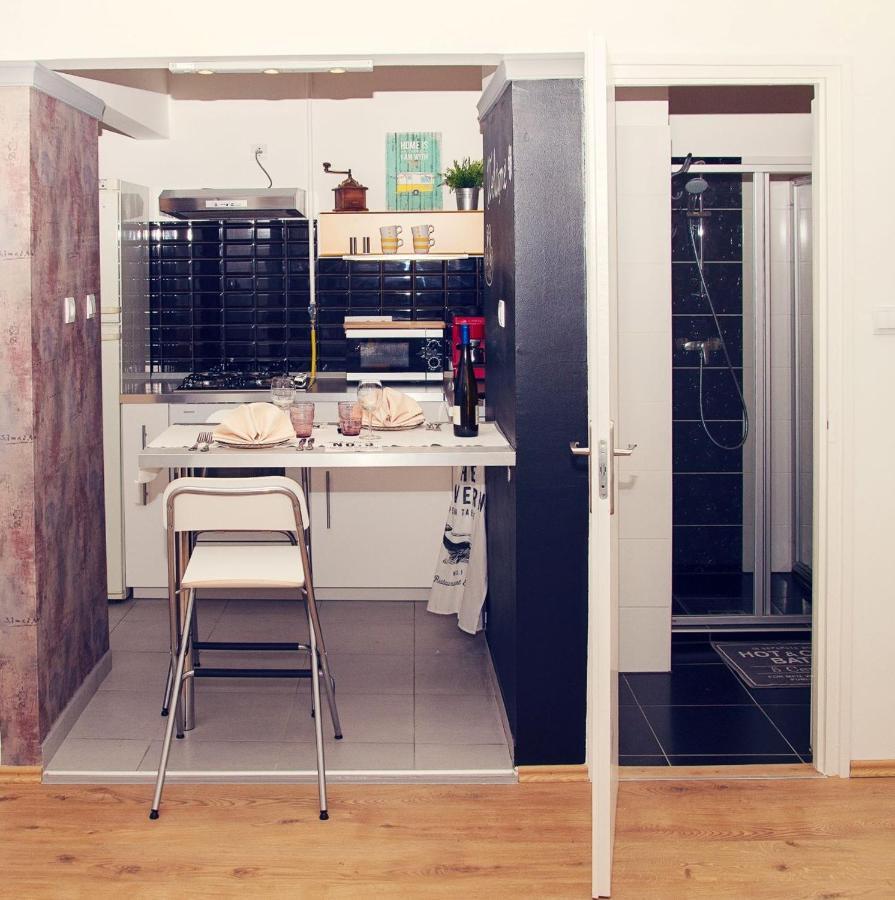Trendy & Cozy Apartment At Heroes' Square Budapest Eksteriør billede